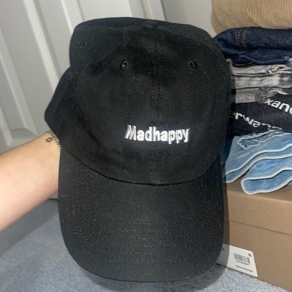 Madhappy hat